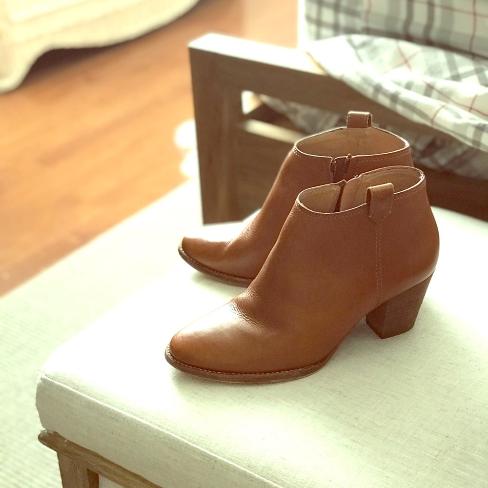Madewell leather ankle boots, barely worn!